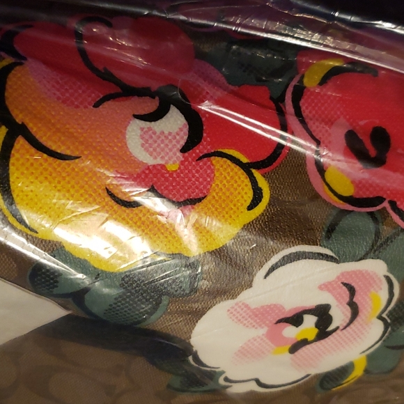 SET-NWT Coach Signature Canvas w/ Vintage Rose Print BUNDLE-Tote & 3 accessories - Picture 10 of 14